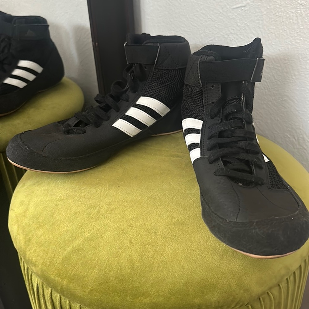 Adidas HVC wrestling shoe